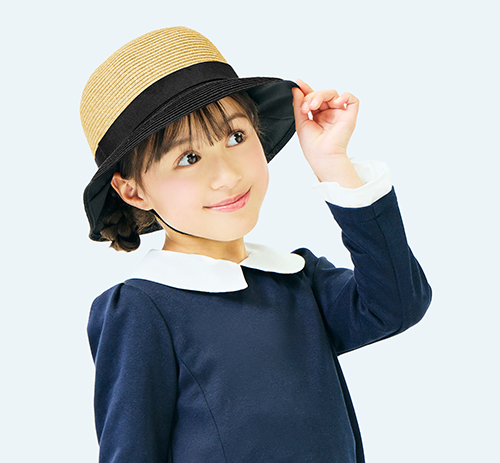 帽子をかぶった子供