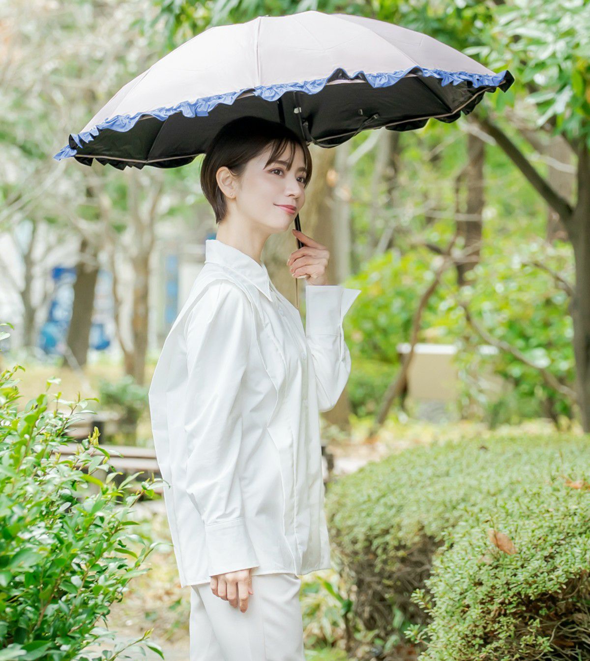 【極美品】 芦屋ロサブラン 3段折り フリル ブラック 50cm 日傘 遮光生地 3段折り フリル | 芦屋ロサブラン